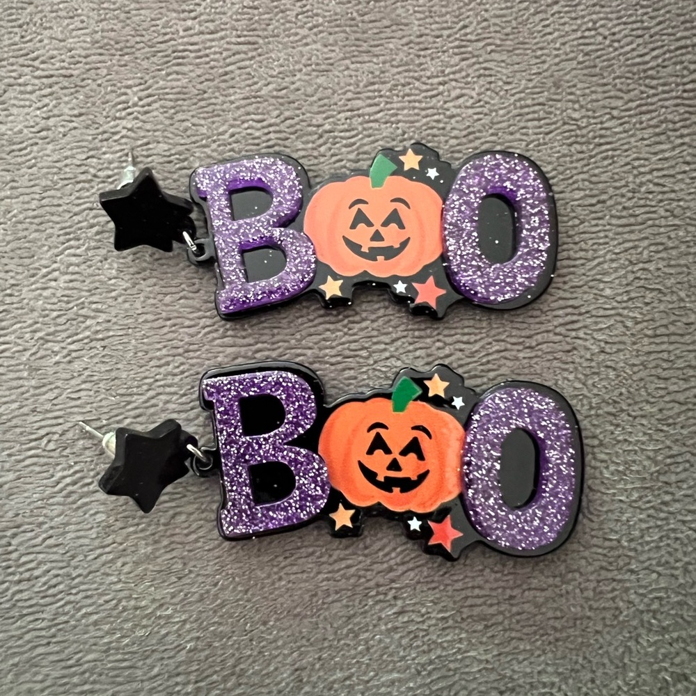 Women’s Halloween ‘Boo’ Earrings
